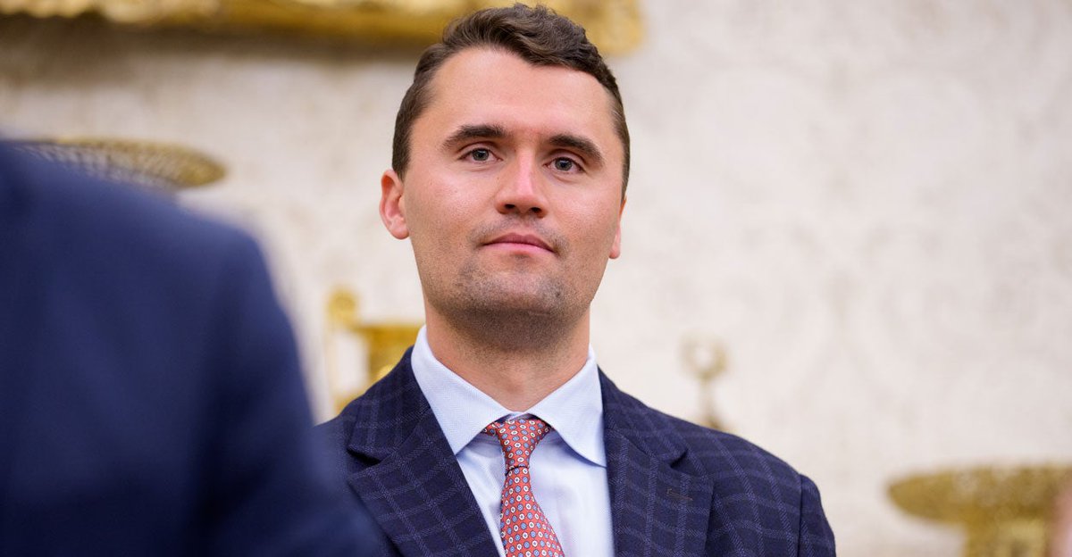 mrmarkknows's tweet photo. 16 Members of Congress Call for Statue of Charlie Kirk in Capitol https://t.co/dTnqt1JIMH https://t.co/cuBnapZOA0