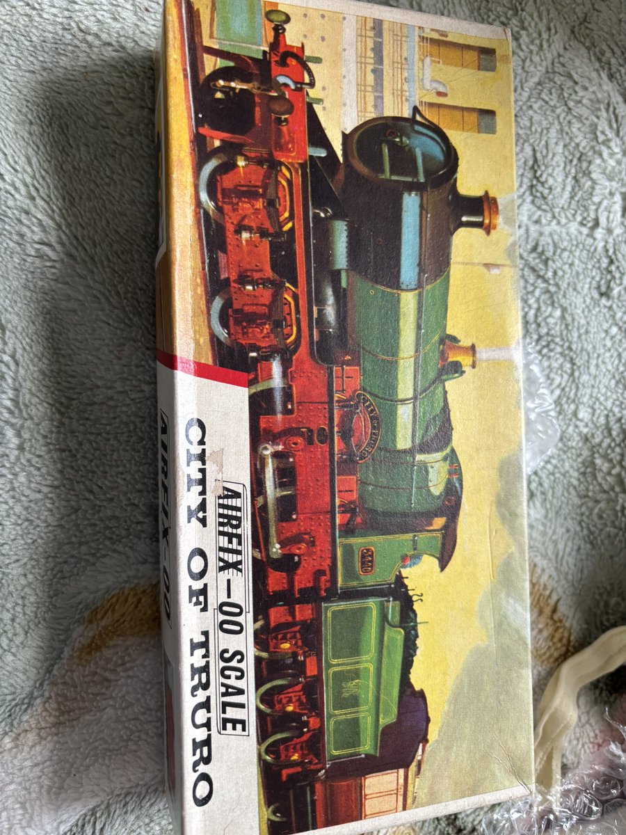 ストール tweet media