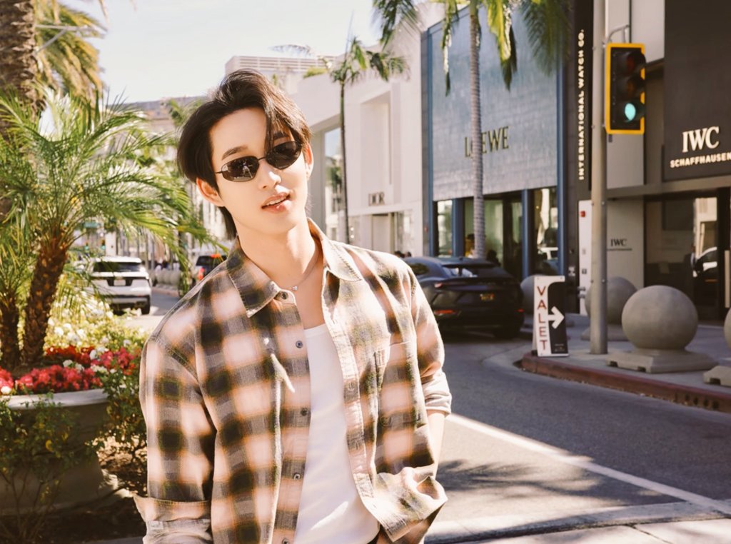 elle ✮⋆˙ tweet media