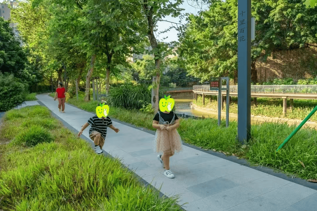 Cat Sandage  tweet media