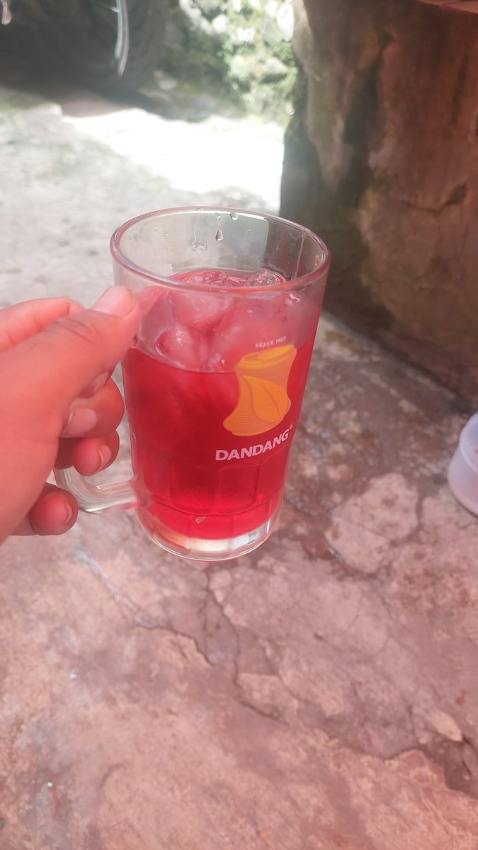 I wish you and your family a life full of good health, wealth, and prosperity. May God shower his mercy on all of us.🤲
Eid al-fitr Mubarak  #FreePalestine