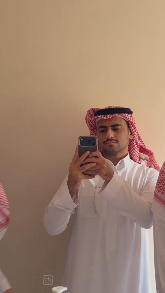 Twis Msh tweet media