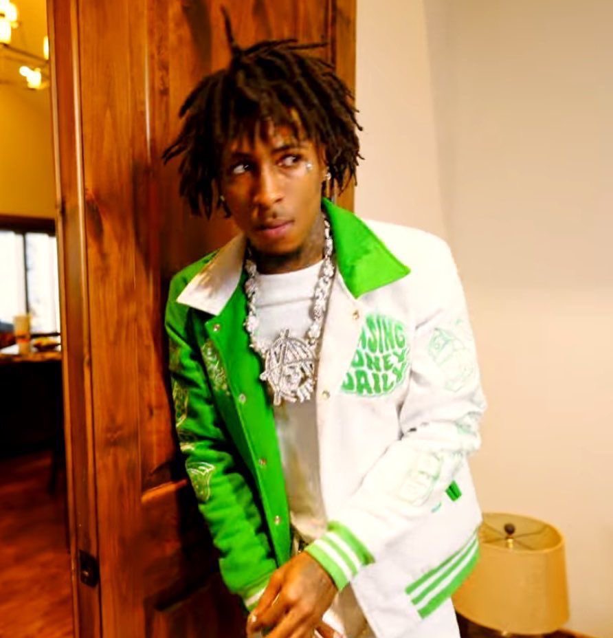 🦋Quinny🦋 tweet media