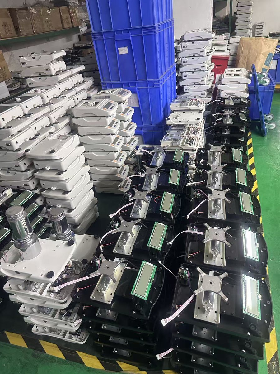 BdsGuo's tweet image. Our factory is operating at full capacity to fulfill your orders! Thank you for your continued support. ⚖️✨
#BDSScale #WeighingInstruments #FactoryUpdate
🔗 bdsscale.com