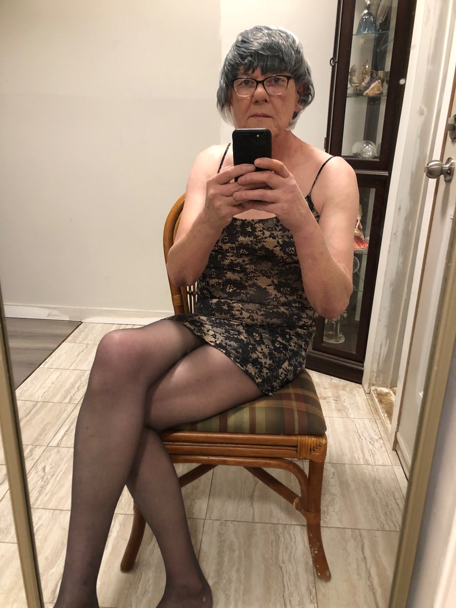 SilkSlips2099 tweet media