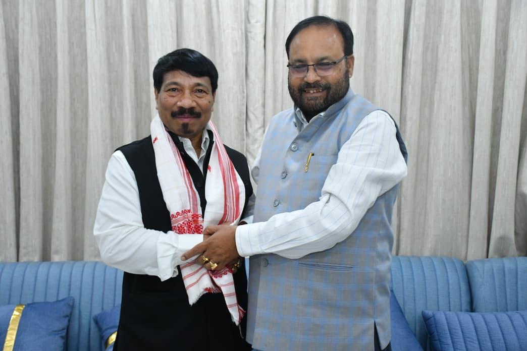 ATULBORA2's tweet photo. I have accepted the party ticket from Hon'ble AGP Working President Shri @keshab_mahanta to contest from the Bokakhat constituency as an NDA-supported candidate in the Assam Assembly Election 2026.

As AGP president, I handed over party ticket to Shri Keshab Mahanta, and extended my best wishes to him as he contests from the Kaliabor constituency.