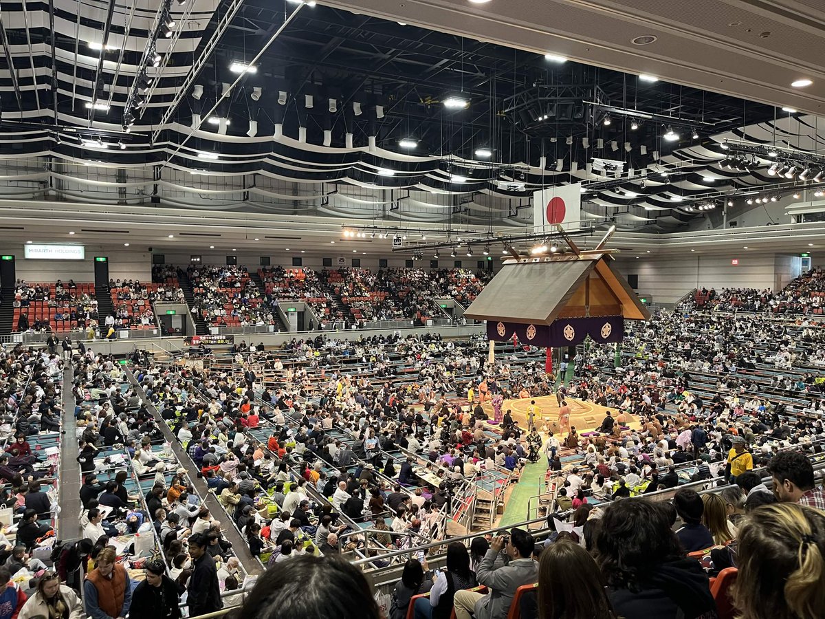 Razor 🦝💤 tweet media