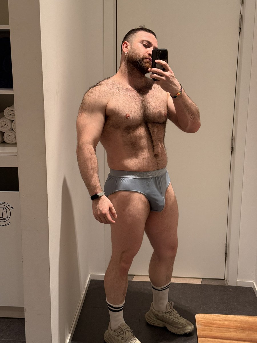 Constantine tweet media