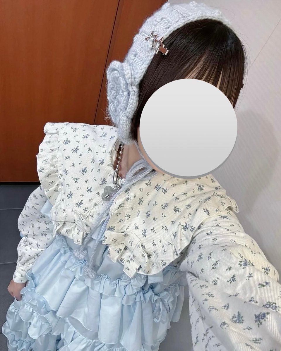 小物までよく見て描いていただいており感動
お姫様座りもさせてもらって私は幸せ者ですもちろん(ㅠ.ㅠ )🌟🌟