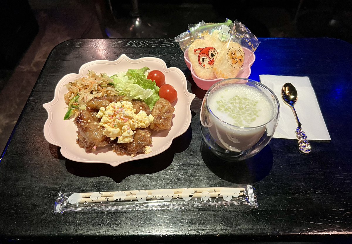 mabo_sweets's tweet photo. メガネメイドスナックのばら

春のてりたま&amp;こんぶサラダ
桜と抹茶のチーズケーキ

 #カフェ #カフェ巡り #メイドカフェ
#スイーツ #スイーツ巡り https://t.co/2WhtfCN368