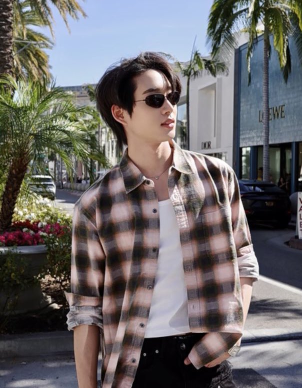 หน้าตาดีมากอะ ทำไมไม่ไปเป็นดารา?