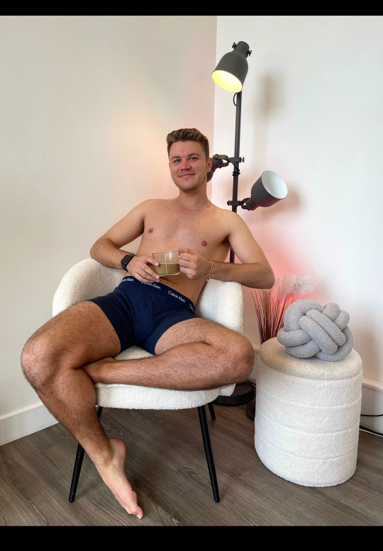 Justbeyourself tweet media