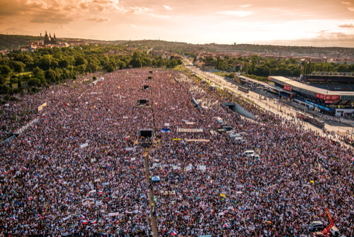 NEOVLIVNICZ tweet media