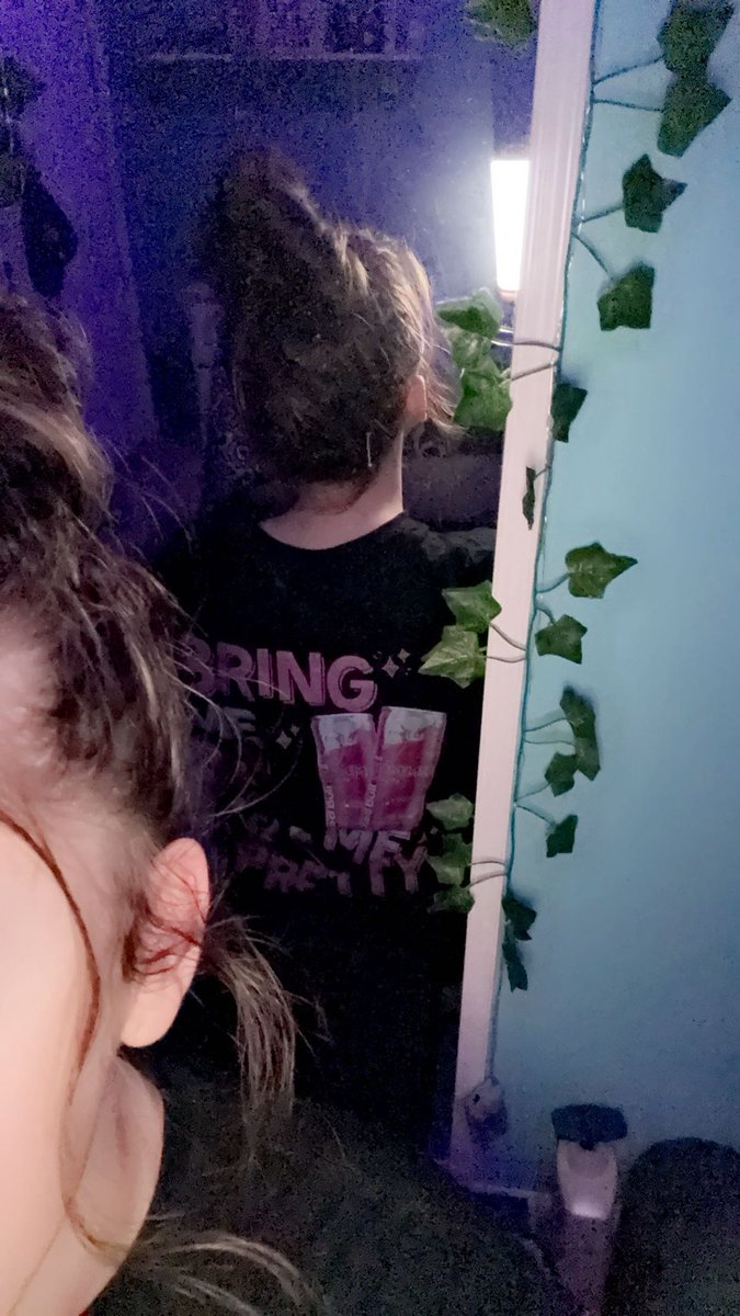 emily 𑣲 tweet media