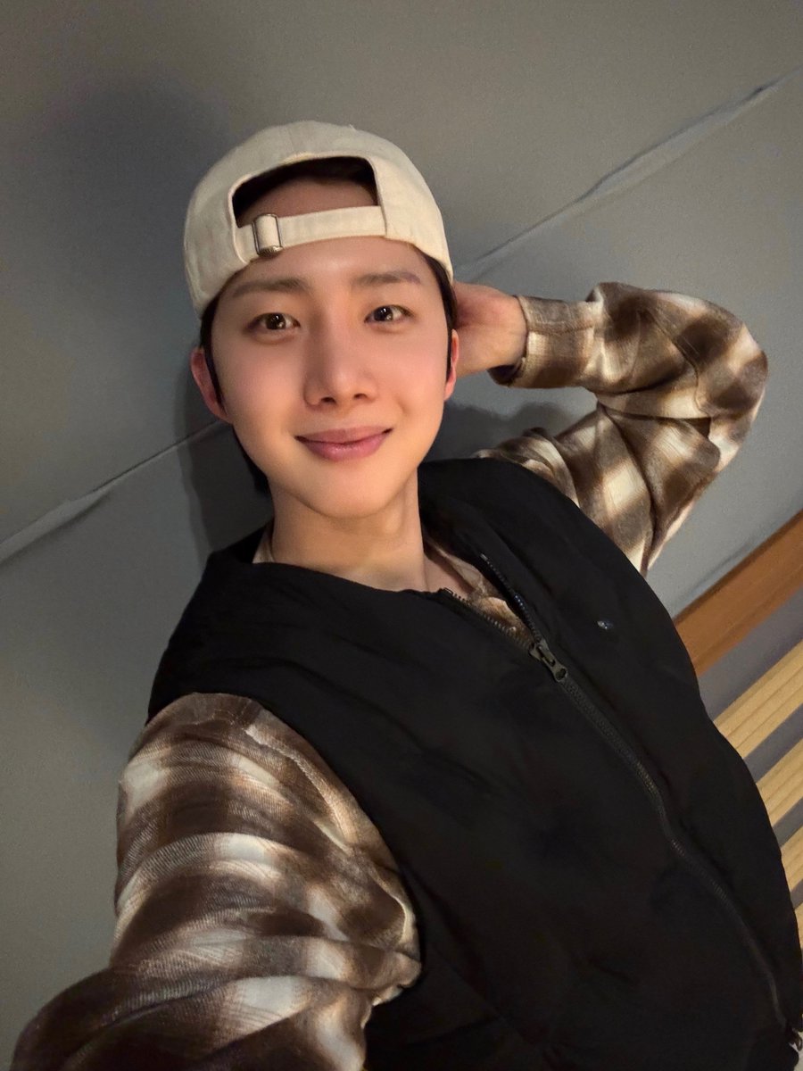 후이 (HUI) tweet media