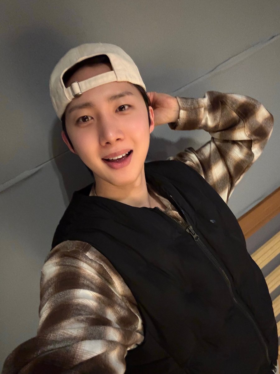 후이 (HUI) tweet media