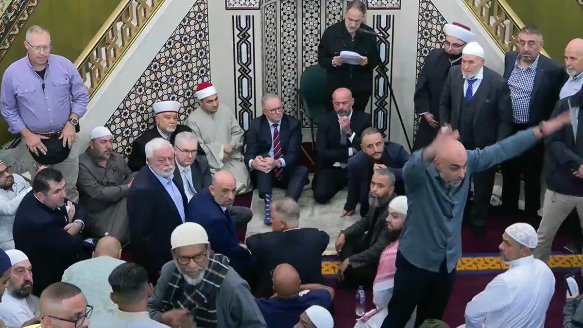 chris mate 🍞 tweet media