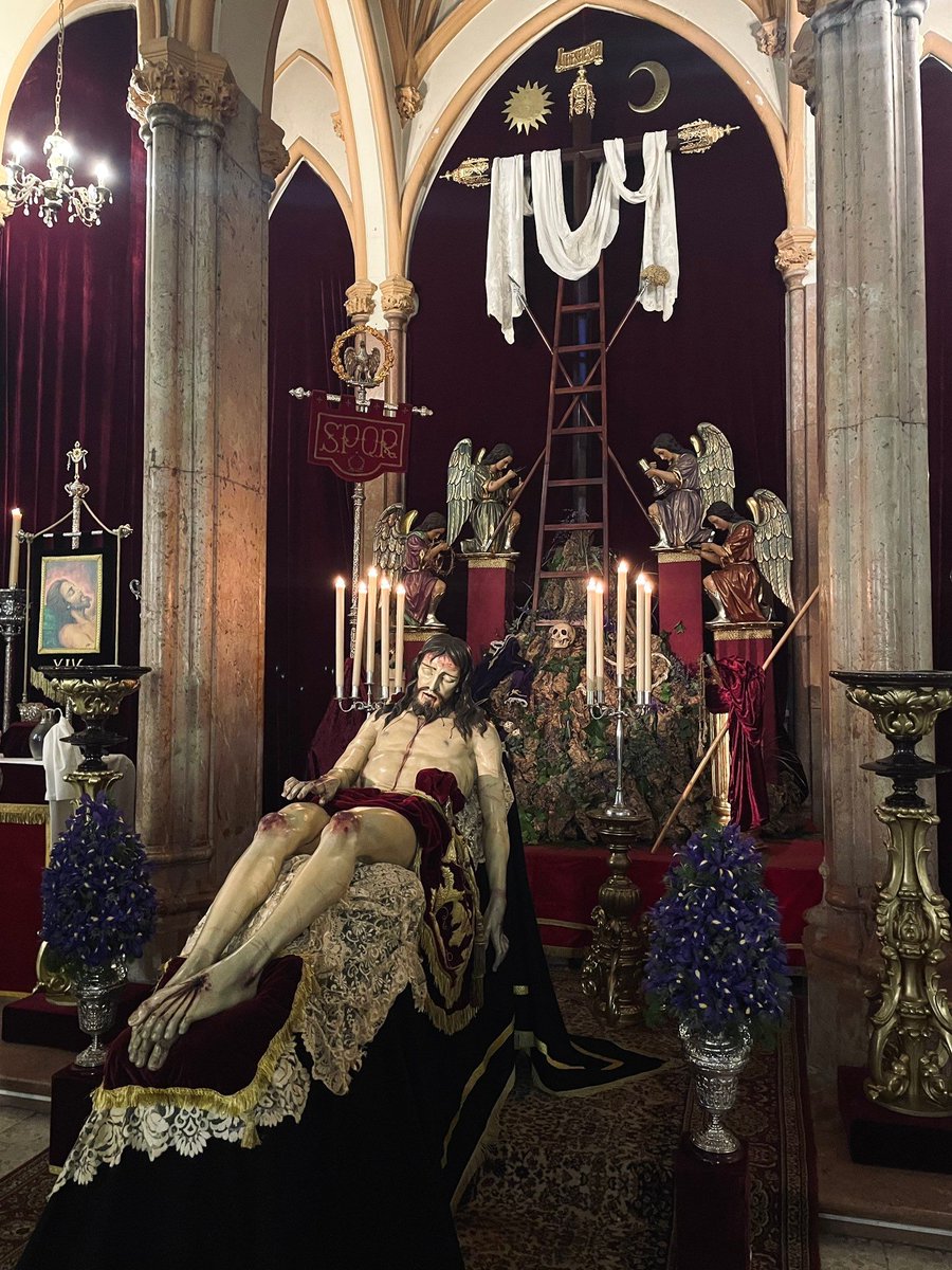TrasladoSoledad's tweet photo. “Yo no vengo por mi cuenta” Lectura del santo evangelio según san Juan 7, 1-2. 10. 25-30

📸 @alberto_sr93

#CofradiasMLG https://t.co/HjKiyFkKm7