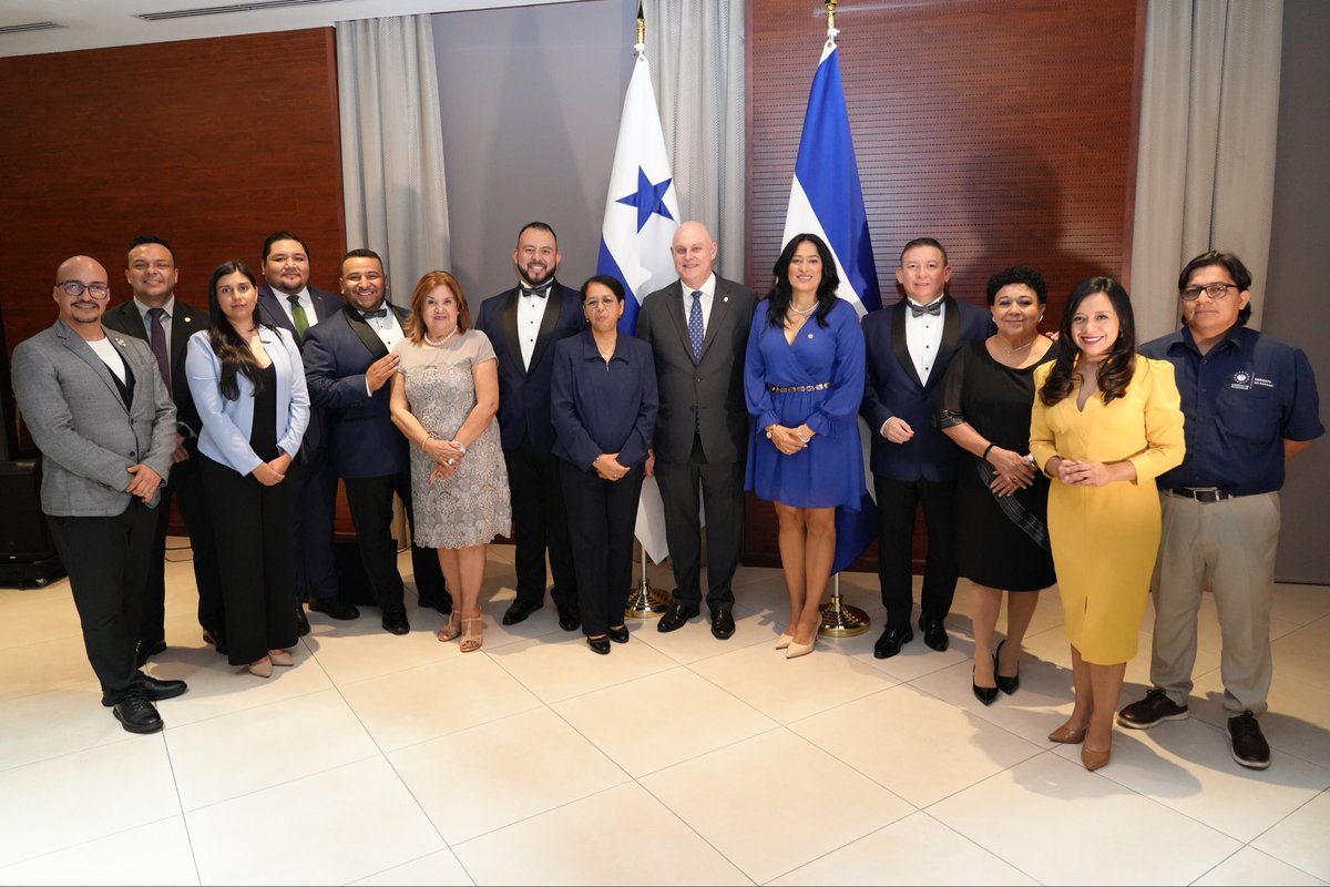 A través de OPUS 503, proyectamos el talento salvadoreño y la riqueza de nuestra oferta cultural como un eje de acercamiento, cooperación y posicionamiento internacional.

Seguimos fortaleciendo una relación basada en en el respeto mutuo y cooperación.