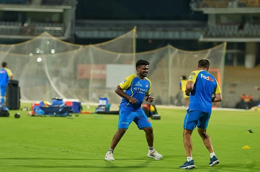 𝐲𝐞𝐥𝐥𝐨𝐰𝐟𝐨𝐱𝐲 tweet media