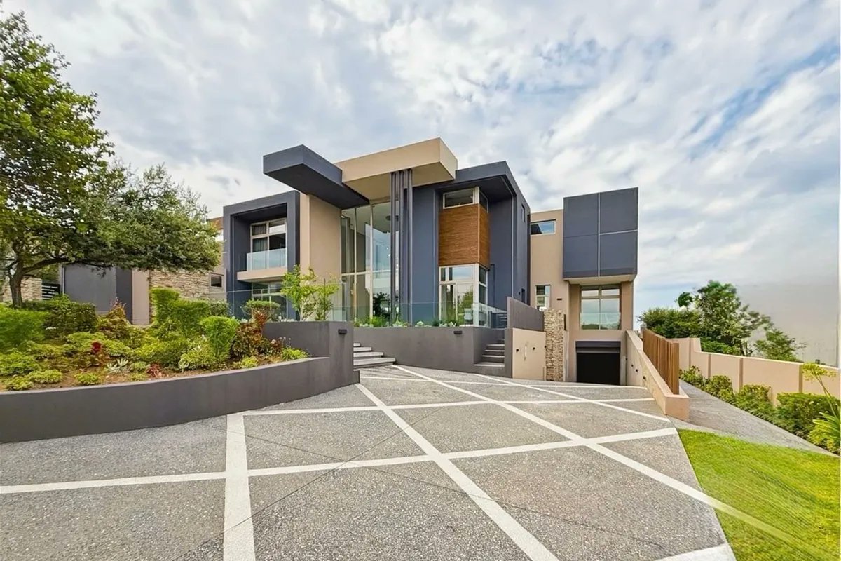 MyProperty tweet media