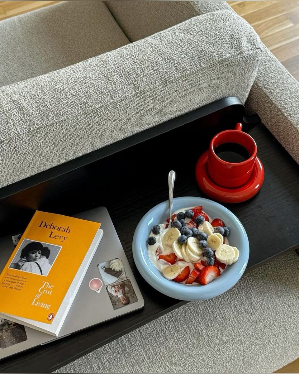 bags by clairo tweet media