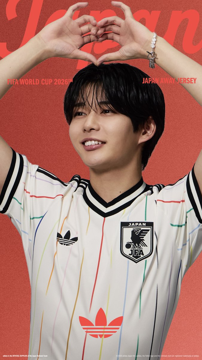 FASHIONSNAP tweet media