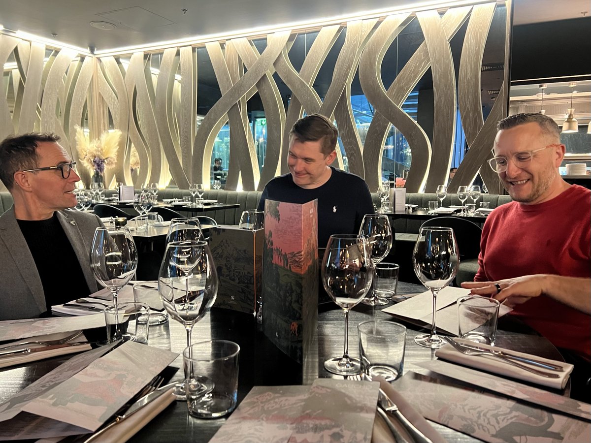 RoboShadow tweet media