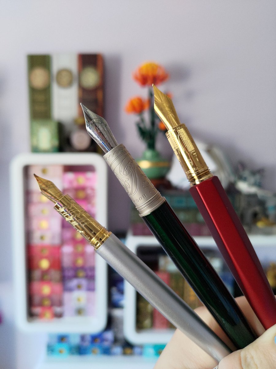 PaperLovers tweet media