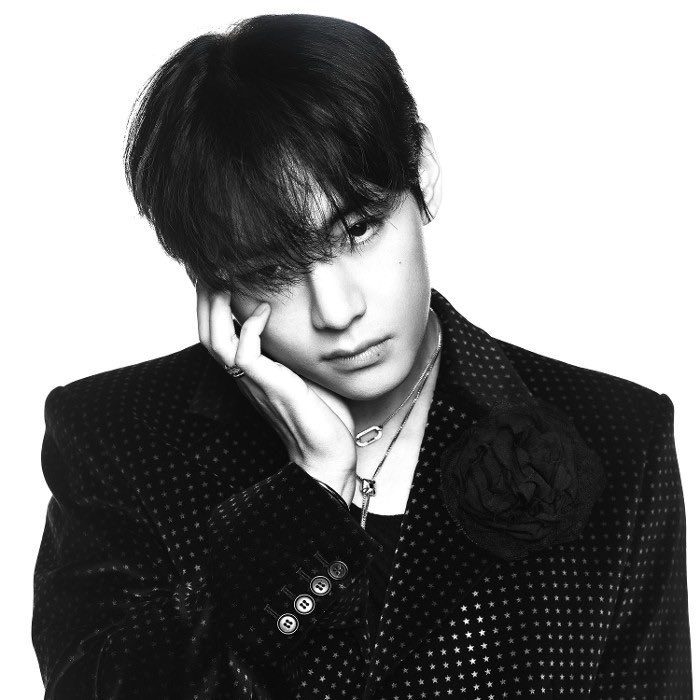 BTS ⟭⟬ BRASIL⁷ tweet media