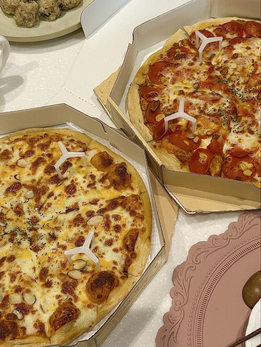 티밥이.. tweet media