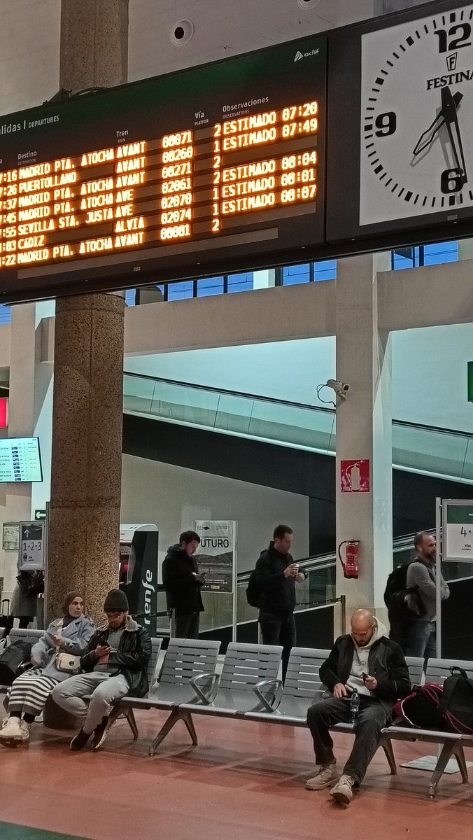 grouchete tweet media