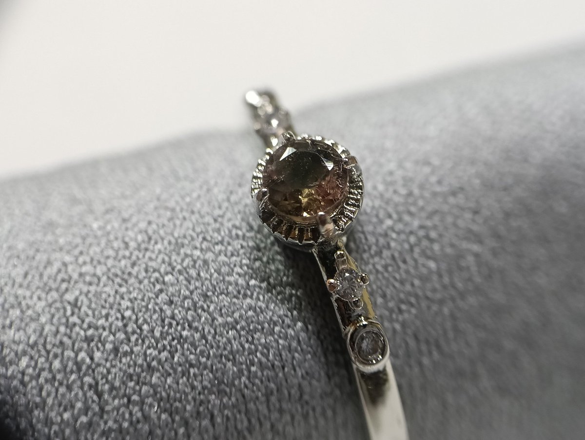 丸木戸サキ＠タロット本99円から！ tweet media