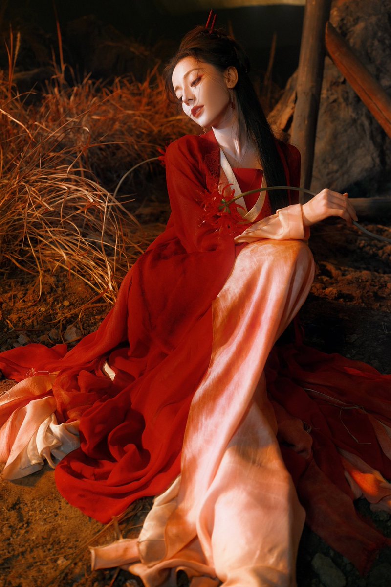 𝚝𝚢 tweet media