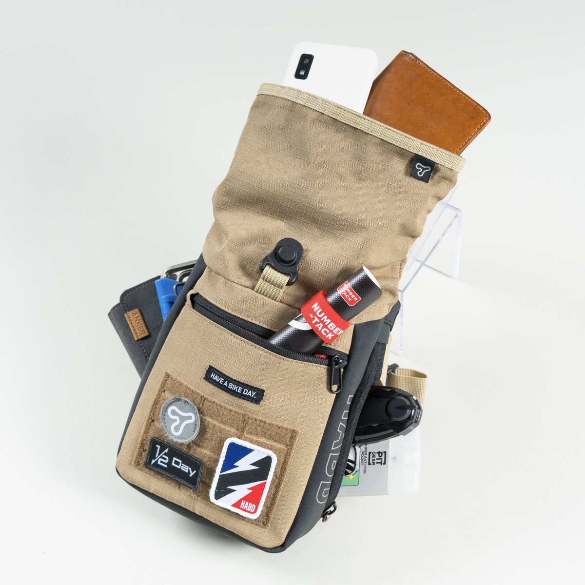 nobtree's tweet image. ハーフデイツーリングホルスター HAVE A BIKE DAY.
#TANAX × #HaveABikeDay.