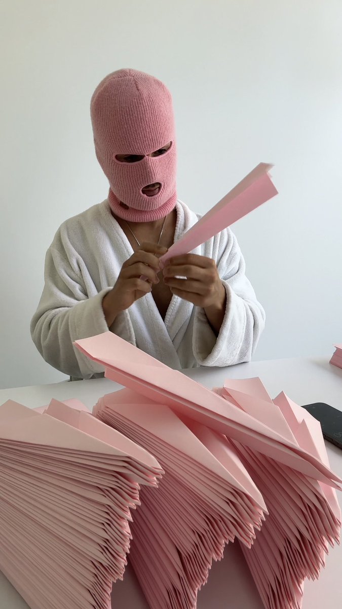 lyxbandit tweet media