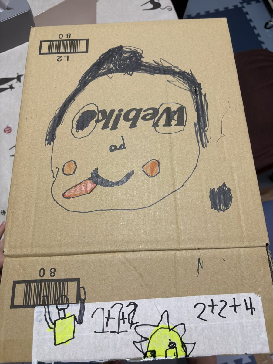 mura_51's tweet image. バイクのパーツは今日届いたのだが、目を離した隙に入れ物の段ボールがアート作品に変わっておりました。

作:次女

#Webike