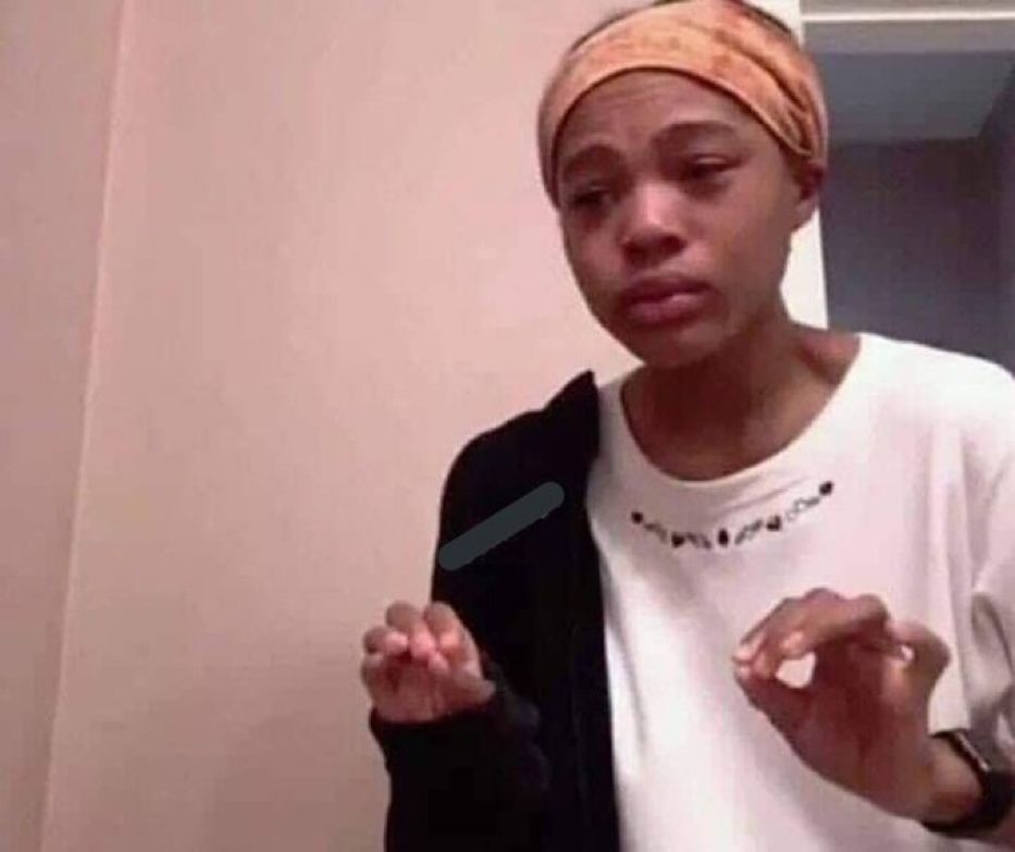 Me están diciendo que es cierto... Que KongKong apagó su traductor para no generarle más gastos a Quackity....

Yo necesito ver el pov de KongKong, necesito saber que días hace stream, horario y dónde.