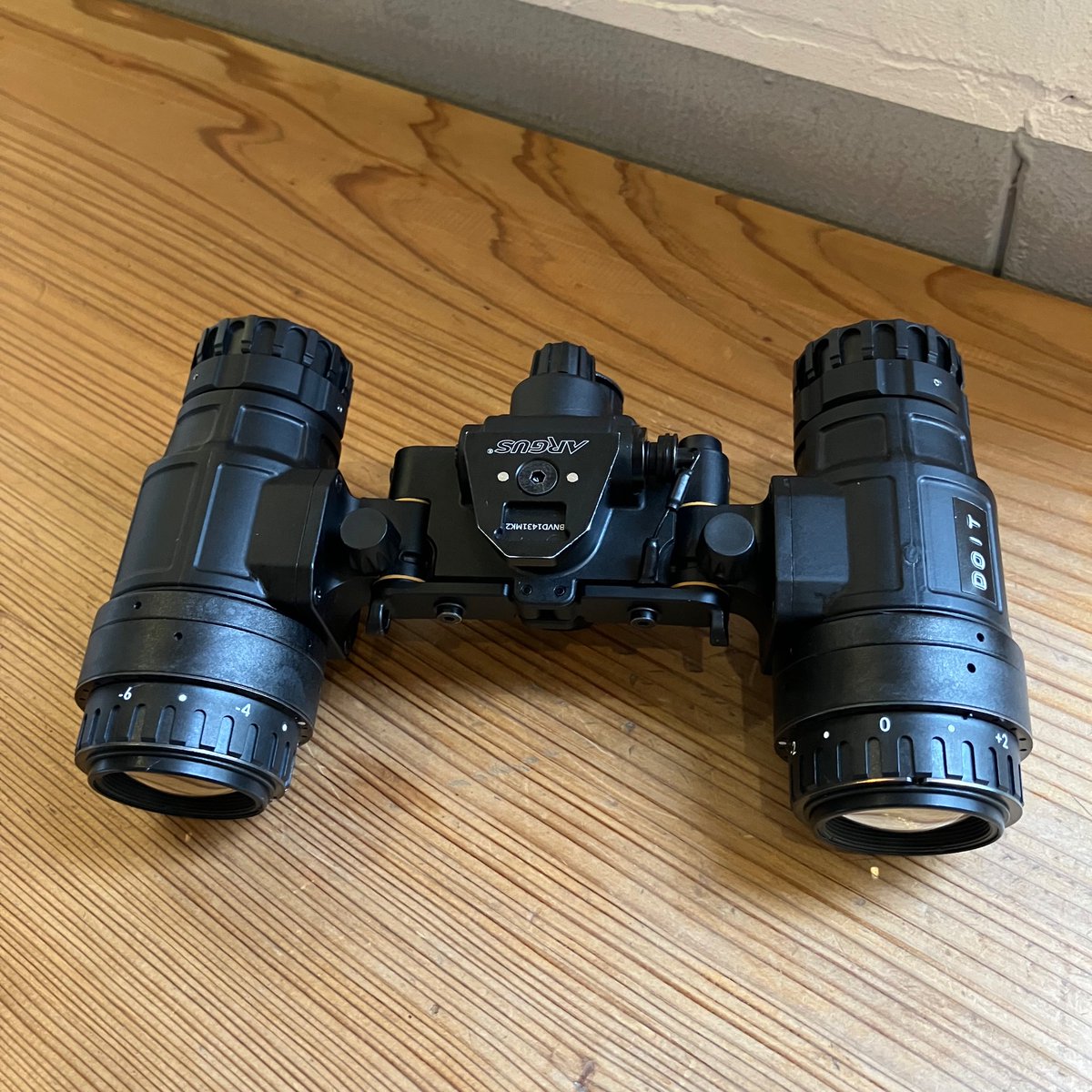 これでようやく理想の双眼が完成😭
なお、ノーマルのポッド固定スクリューがゴミなので、トミモリの「ステンレス/ブラック (+) バインド小ねじ M2x5」に交換しました
オススメです💖