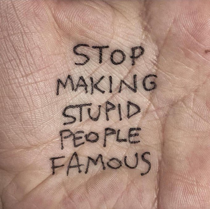 CHARTISKING's tweet photo. #Politicians #FilmStars #Babas #Cricketers .........!!! https://t.co/NekVmmRk3m
