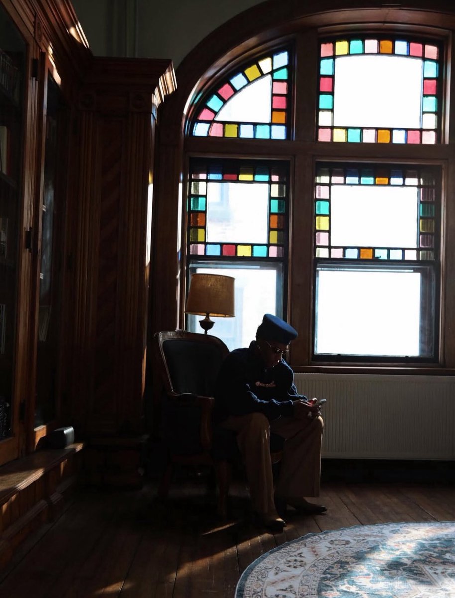 Senior Woman tweet media