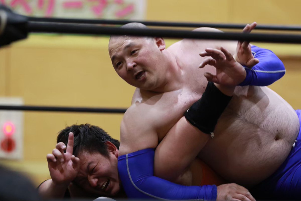 プロレスリングサッポロ tweet media