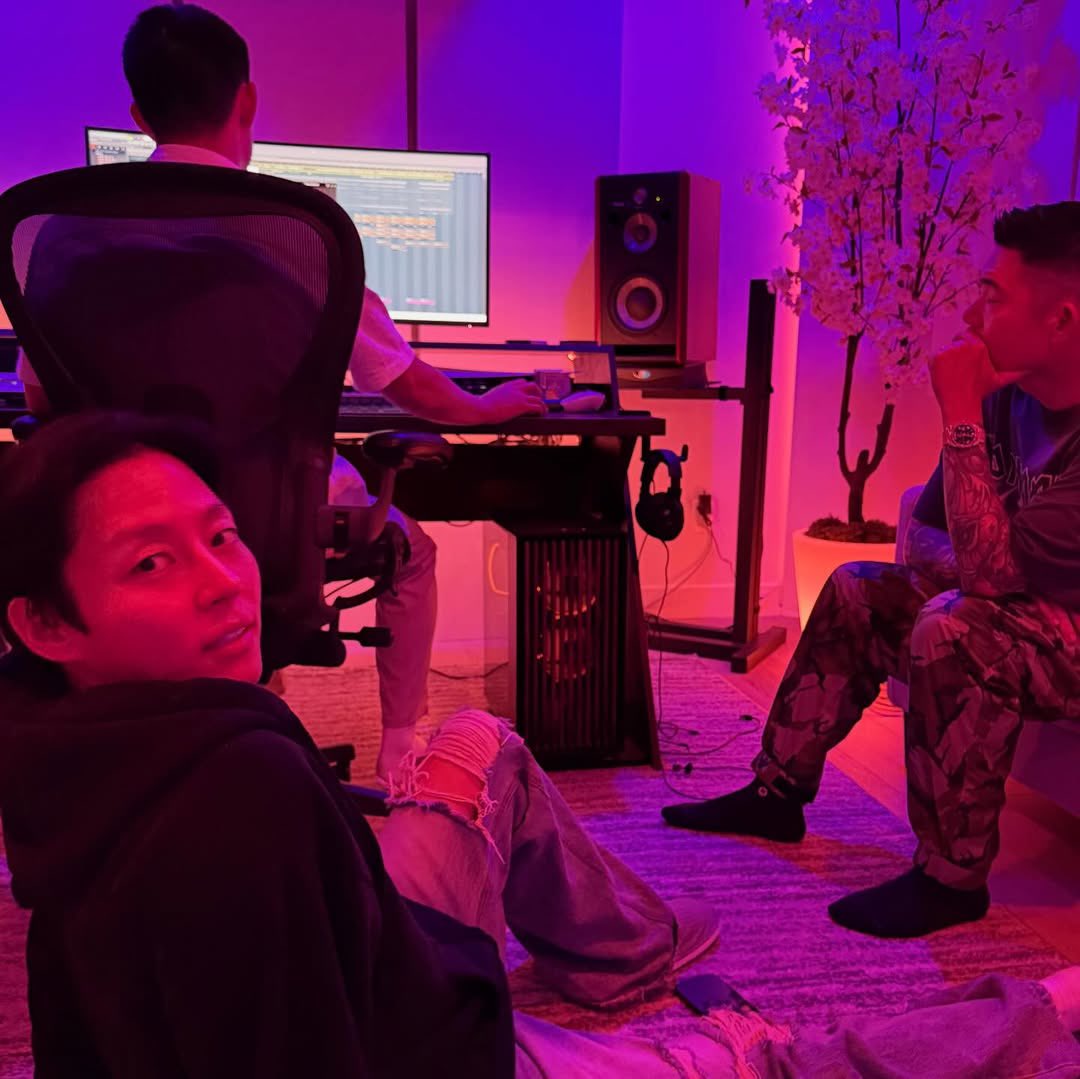 IWoolfMoonRose 🜲 The Rose Broke girl 🜲 울프문로즈 tweet media