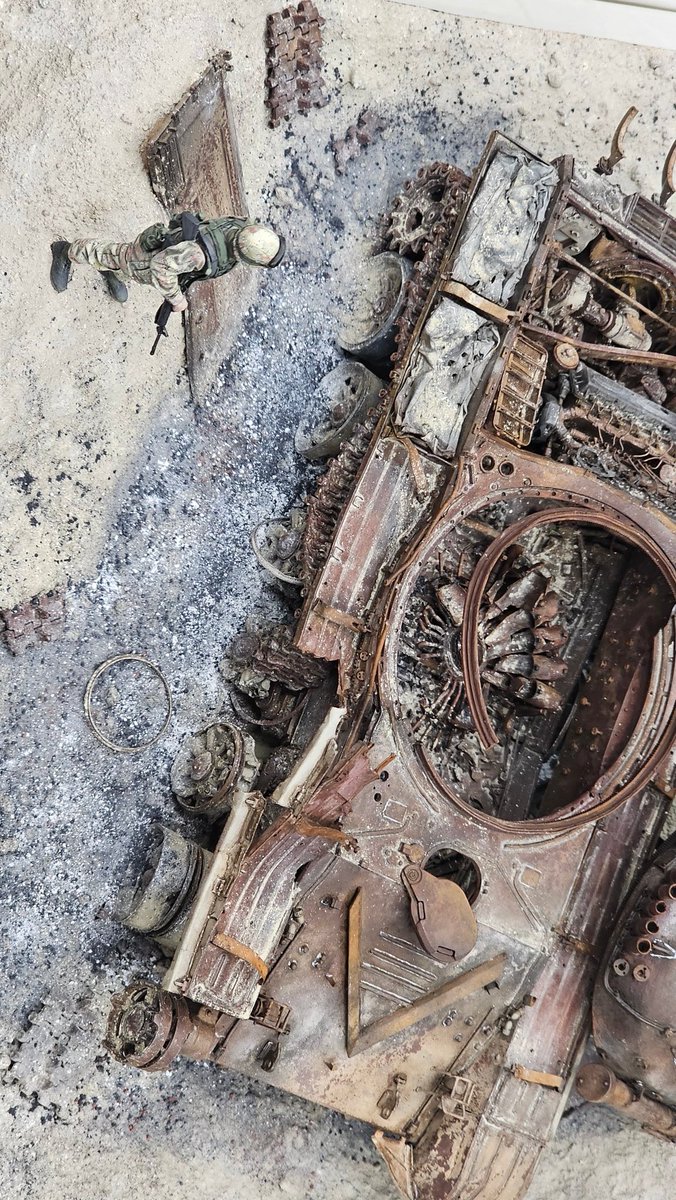 TANA@1/144 RC-135V 製作中 tweet media