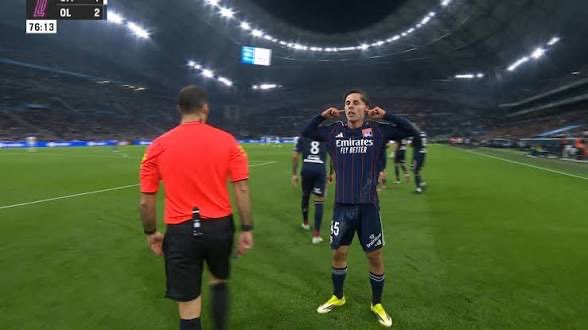 💙🤍 ℤ𝕖𝕕 𝔻𝕦 ℝ𝕖𝕧𝕖𝕤𝕥 ⭐ tweet media