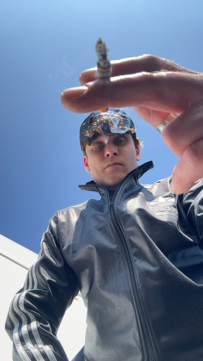 ProllMaster tweet media