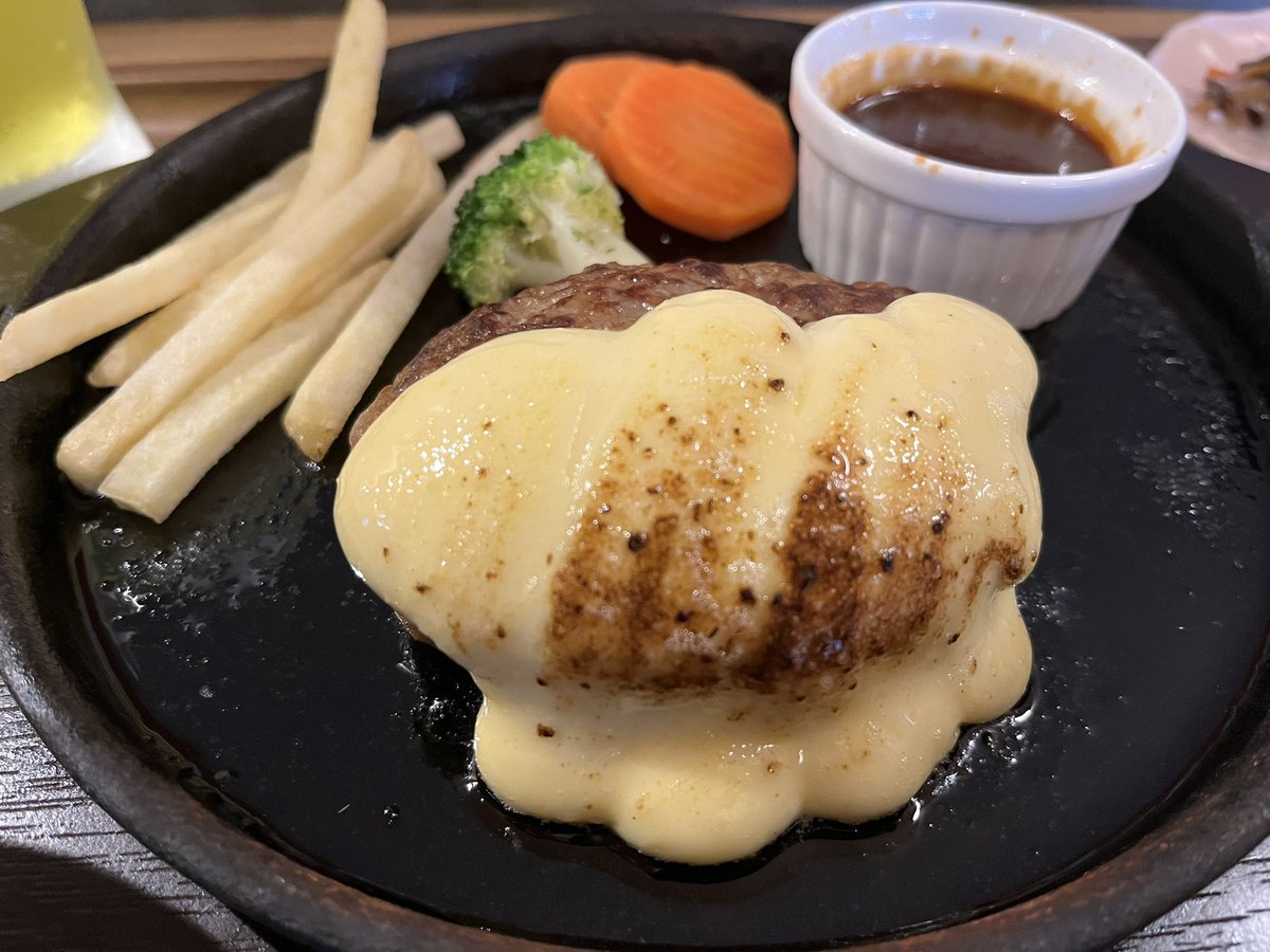 箸休めサトシ　コンビ名「四兆」 tweet media