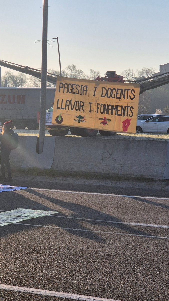 JRoca_Font #RnRrules tweet media