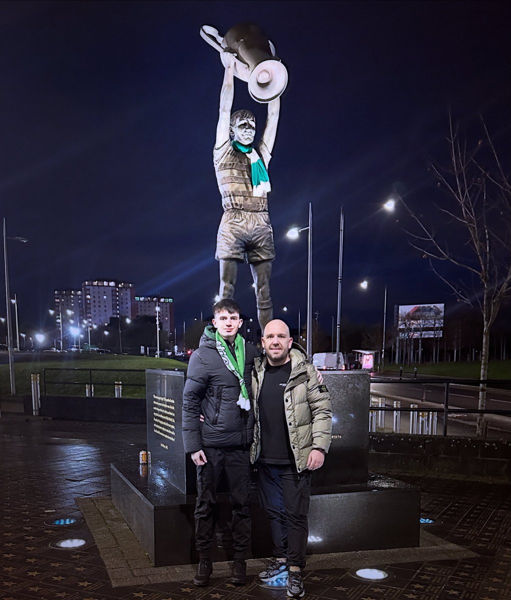 Acraig_67's tweet photo. Happy 18th Birthday son 💚 https://t.co/DXqb1F0DQr