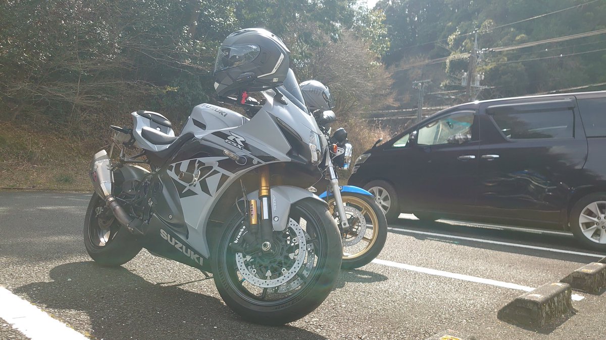 ざわちん tweet media